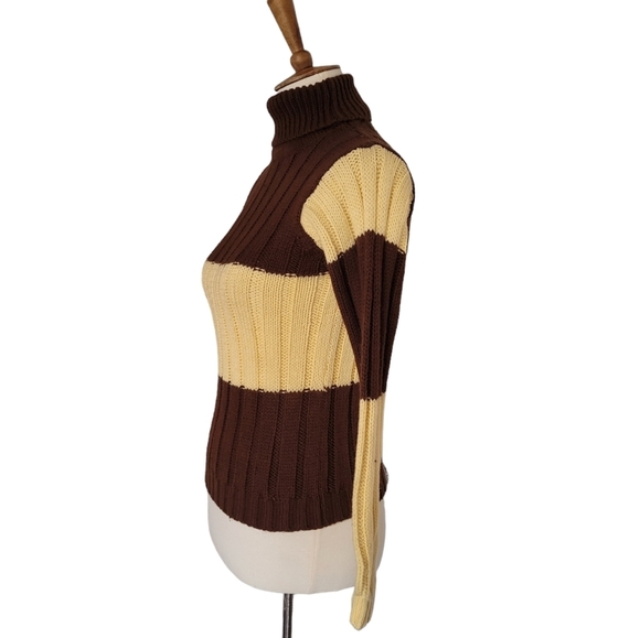70's Lord James Brown and Yellow Stripe Aycrlic Turtleneck - Picture 3 of 5